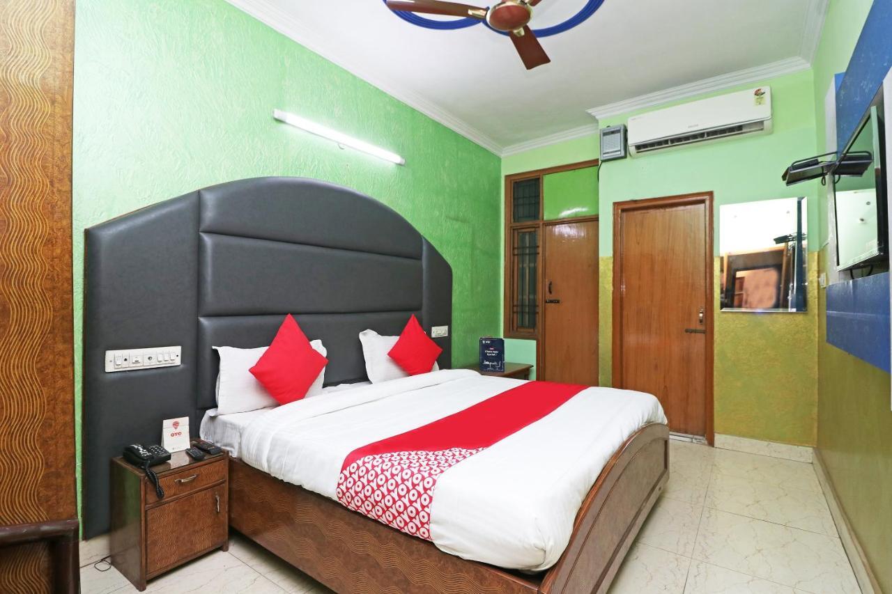 Oyo 29304 Hotel Pooja Yamuna Nagar Exterior photo